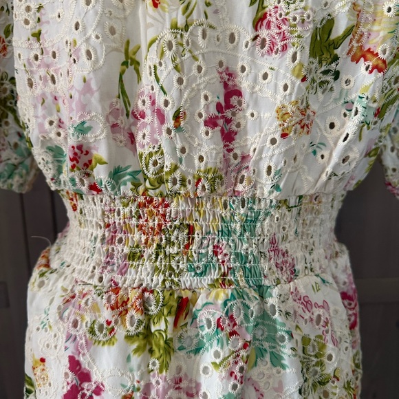 100% cotton , Alice BLUE , floral , knee length dress . Size L - Picture 4 of 6